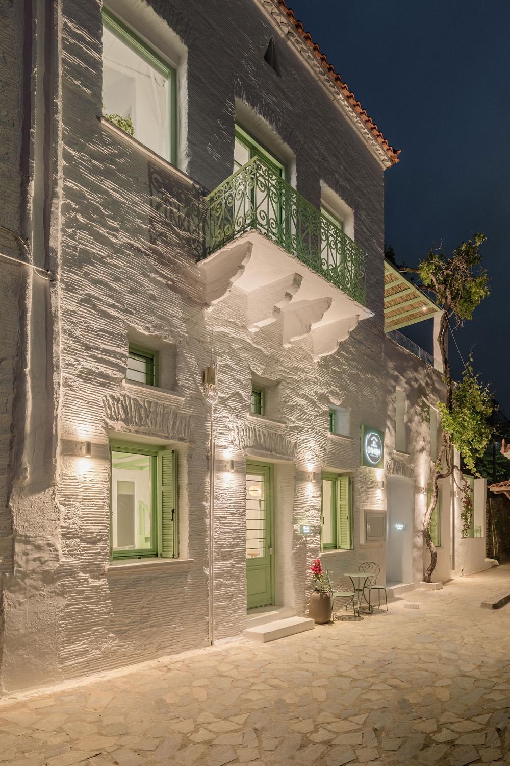 Demilia Luxury Suites Batsi  Exterior photo