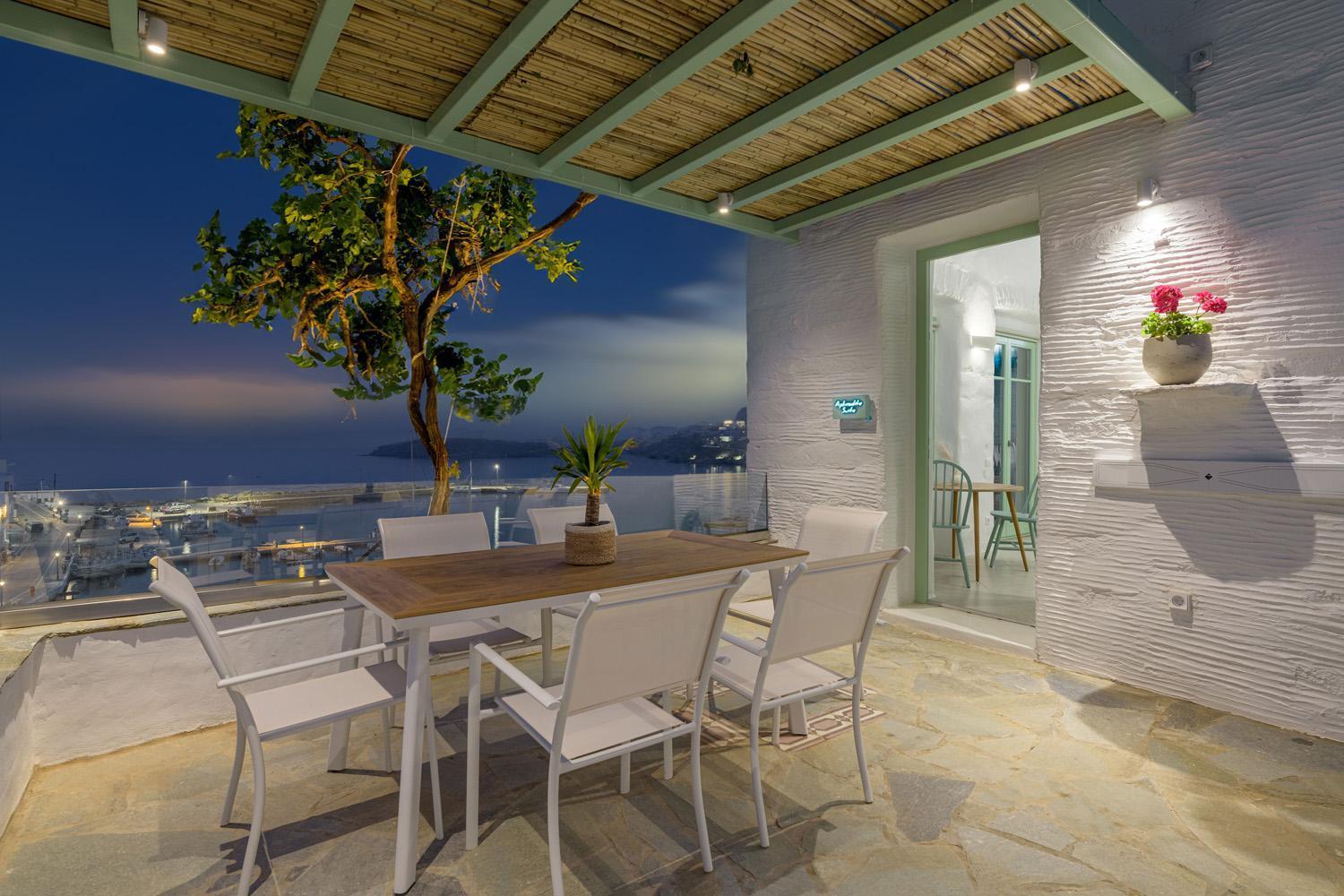 Demilia Luxury Suites Batsi  Exterior photo